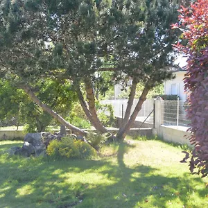 https://villa-aux-pieds-des-pyrenees.midi-pyreneeshotels.com